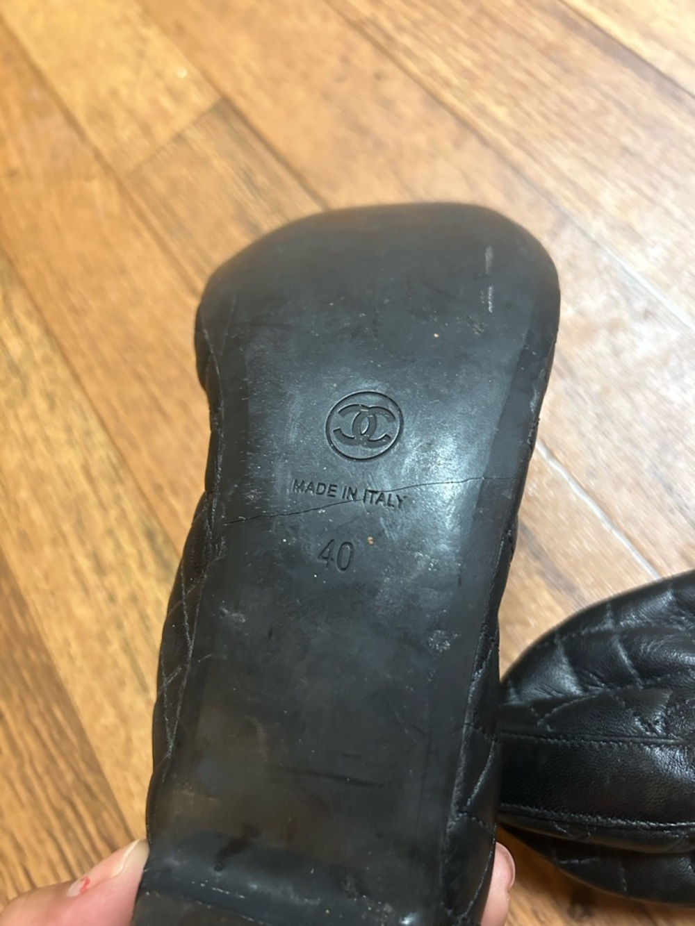 CHANEL Black Quilted Leather Ballet Flats with Hot Pink Camellia Cap - Picture 3 of 9